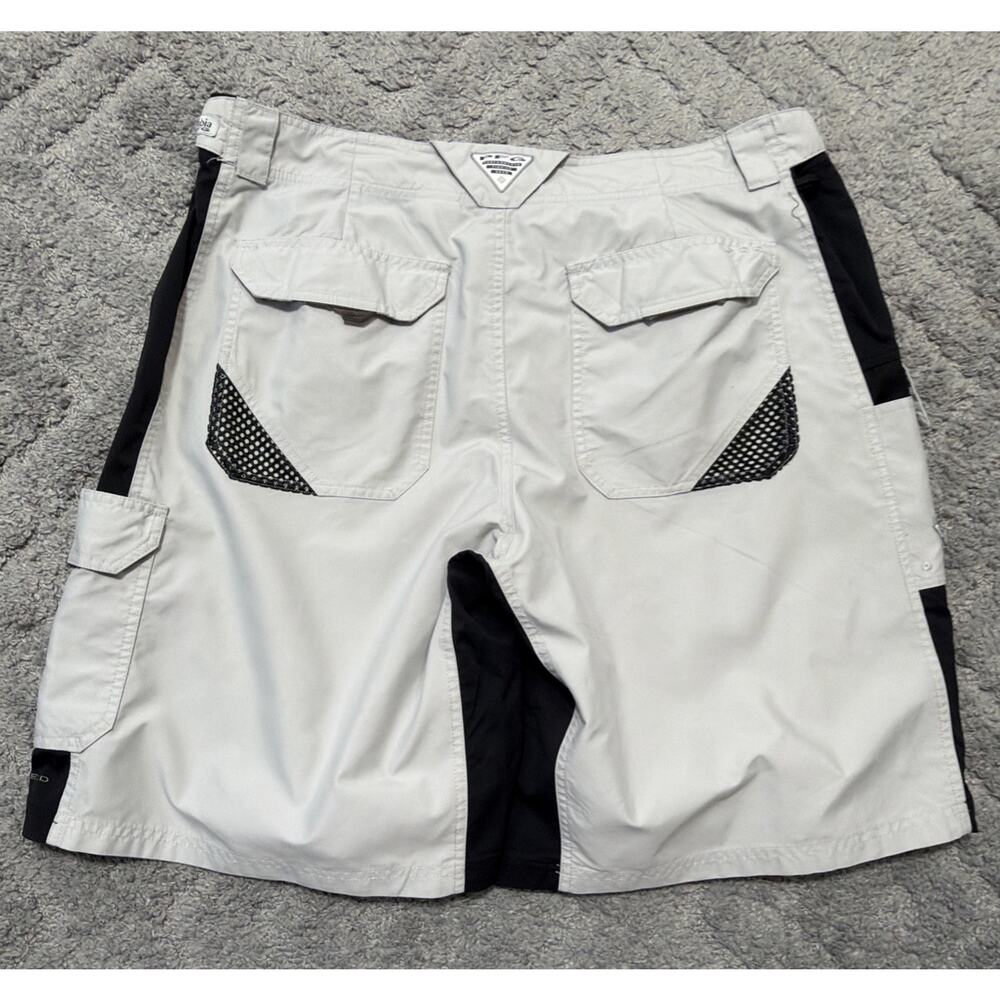 Columbia X Crown Royal PFG Omni Shade Ripstop Nylon Board Shorts Mens Size 42 - Picture 2 of 7